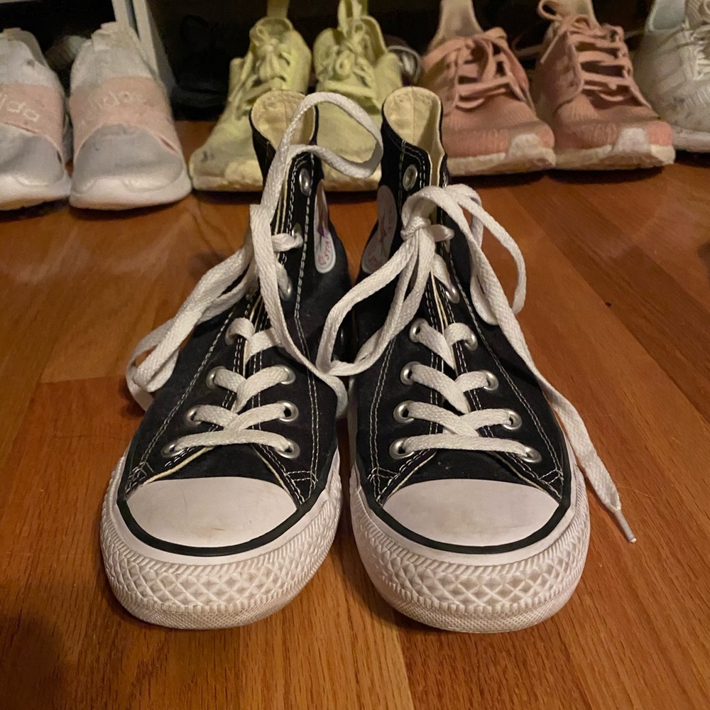 Black high top converse